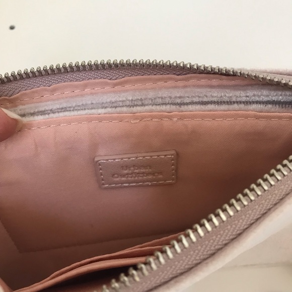 Urban Outfitters NWT Velvet Wallet Crossbody Bag - Picture 6 of 10